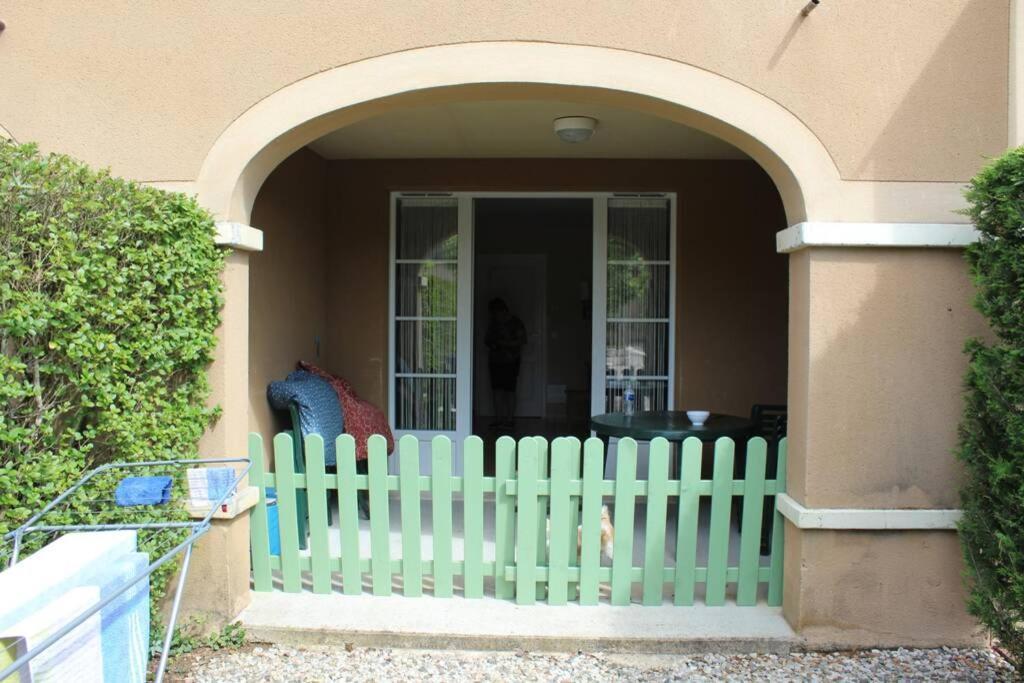 Résidence du Lac-MONFLANQUIN Appartement Piscine Chauffée Esterno foto